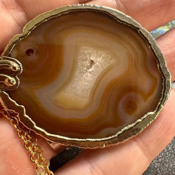 18" Genuine agate slice pendant and gold tone metal necklace!! - Picture 6 of 6